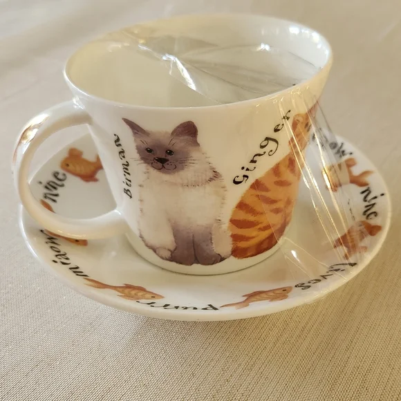 Cat Print Coffee Mug and Saucer - Picture 5 of 5
